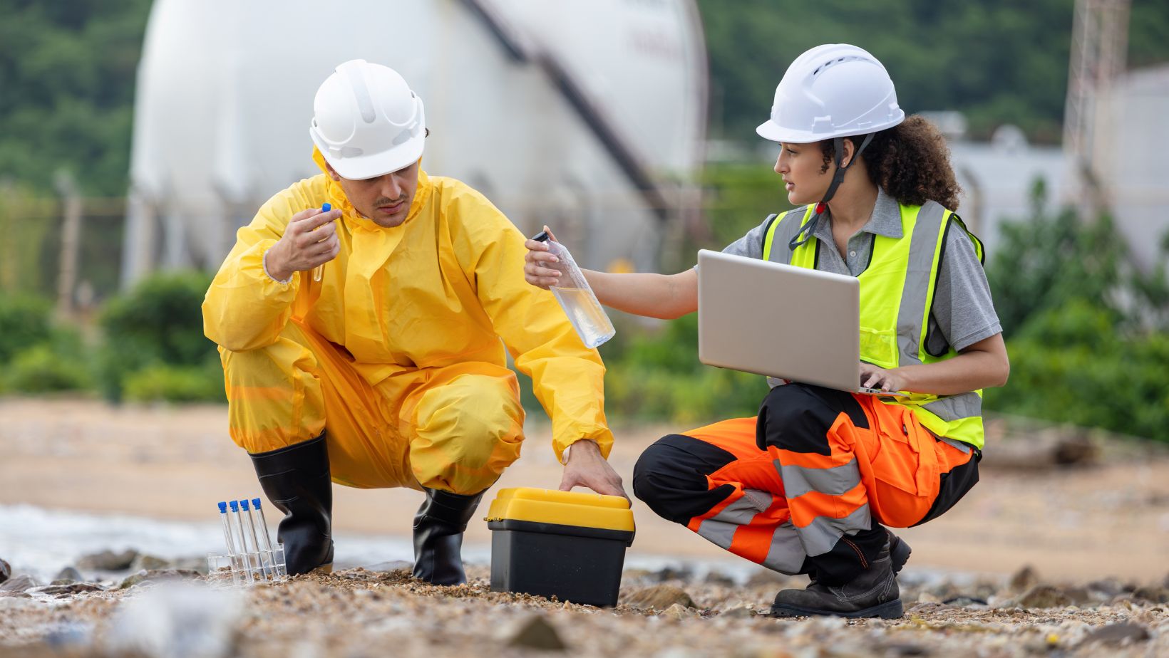 How Field Engineers Can Safely Access & Protect Customer Data - Digitalrgs